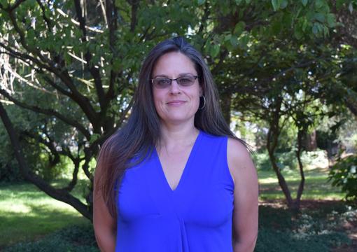 Lesa Cashman Headshot